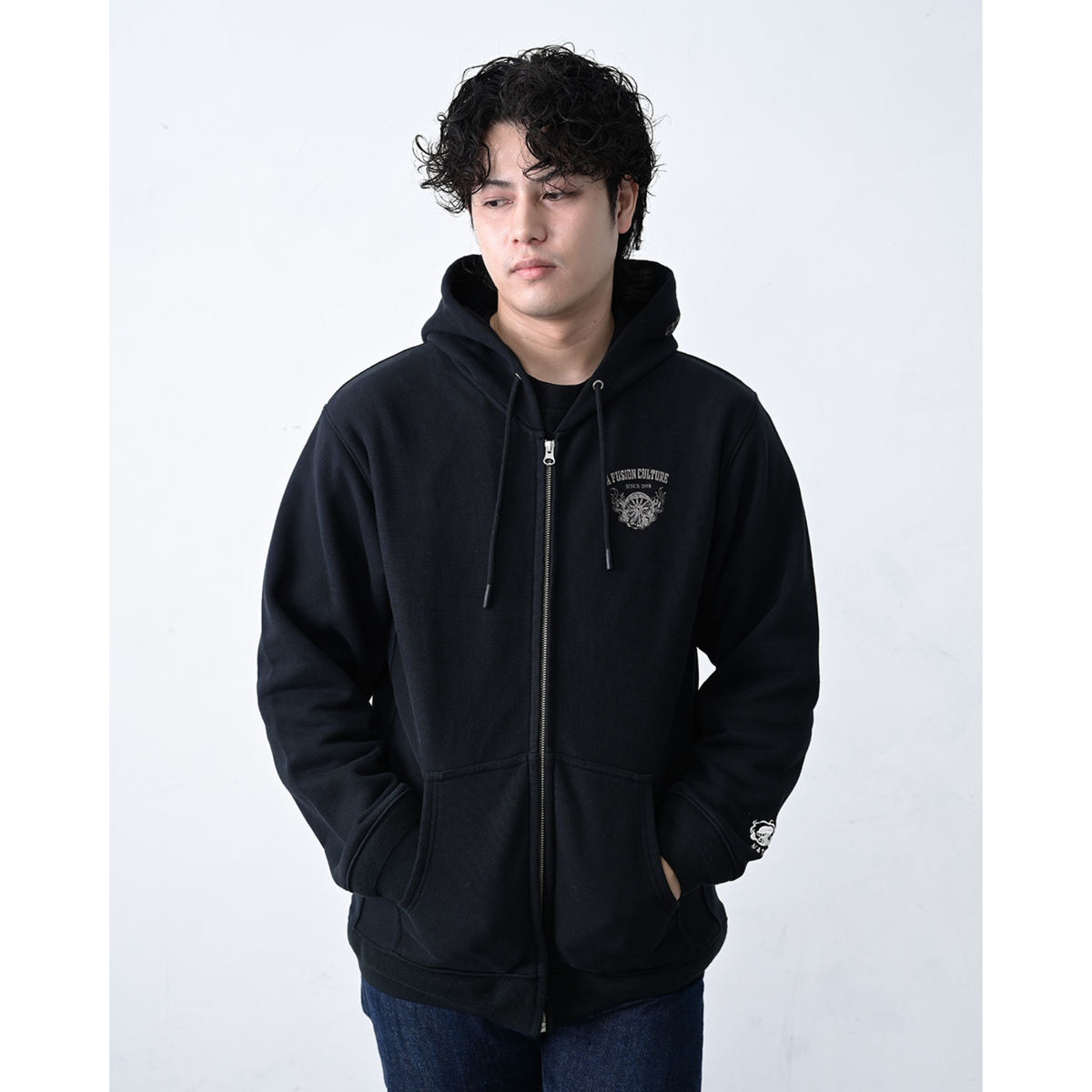 フードパーカー【FULL -ZIP　HOOD　PARKA】